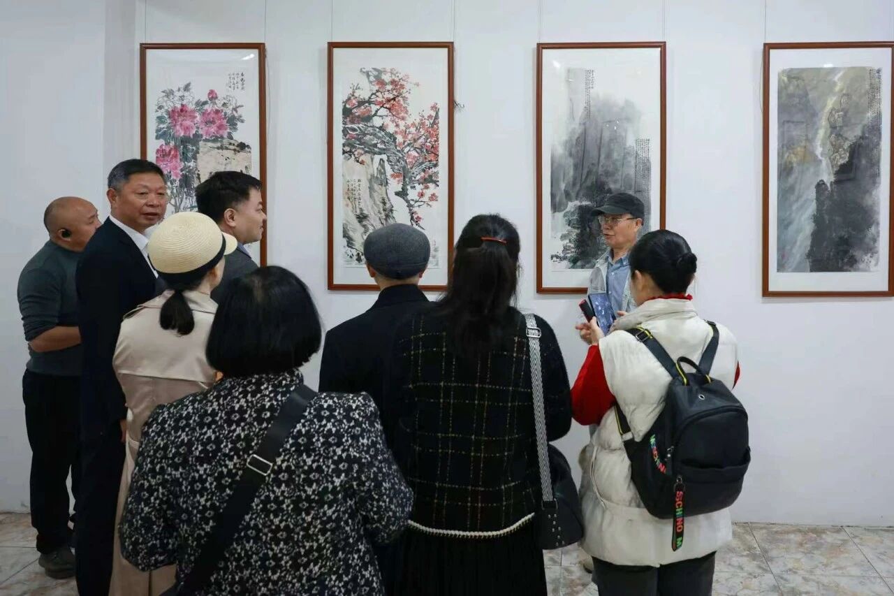 “文脉华章——2026自贡中国画研究会艺术顾问迎春书画展”开幕